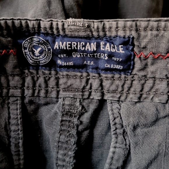 American Eagle Men 32 Cargo Shorts Y2K Khaki Green Utility Longer Length Ripstop - Picture 2 of 10